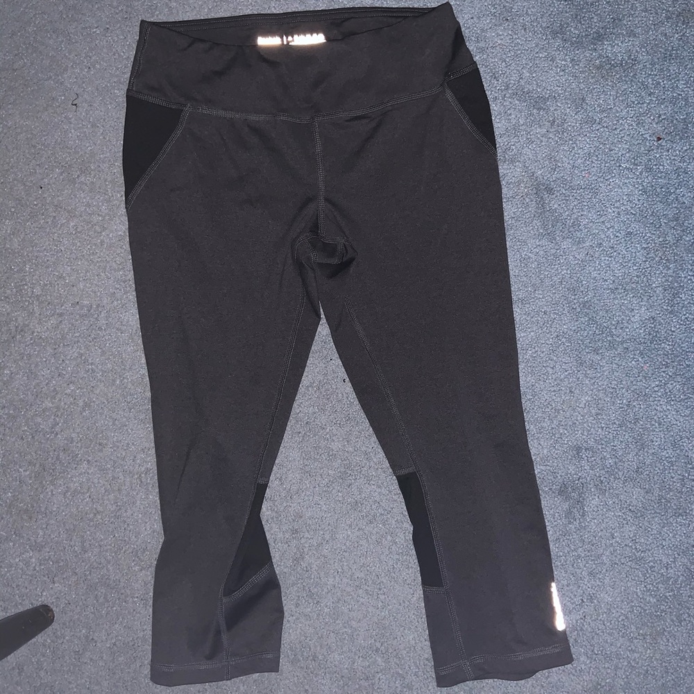 3/4 Quarter Cut Off Black Reebox Yoga Pants